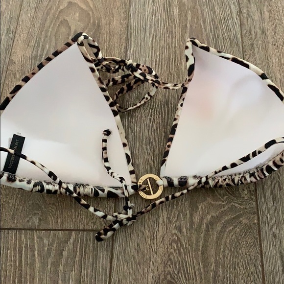 Victoria’s Secret triangle bathing suit top - Picture 2 of 3